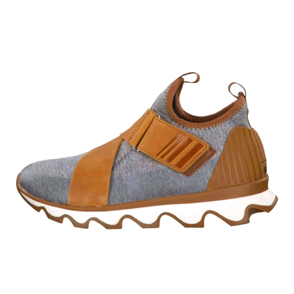 Sorel  Kinetic Outdoor  Active Sporty Outdoor Sneaker  Women’s Size 7.5